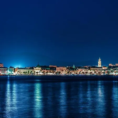 Eva View Split